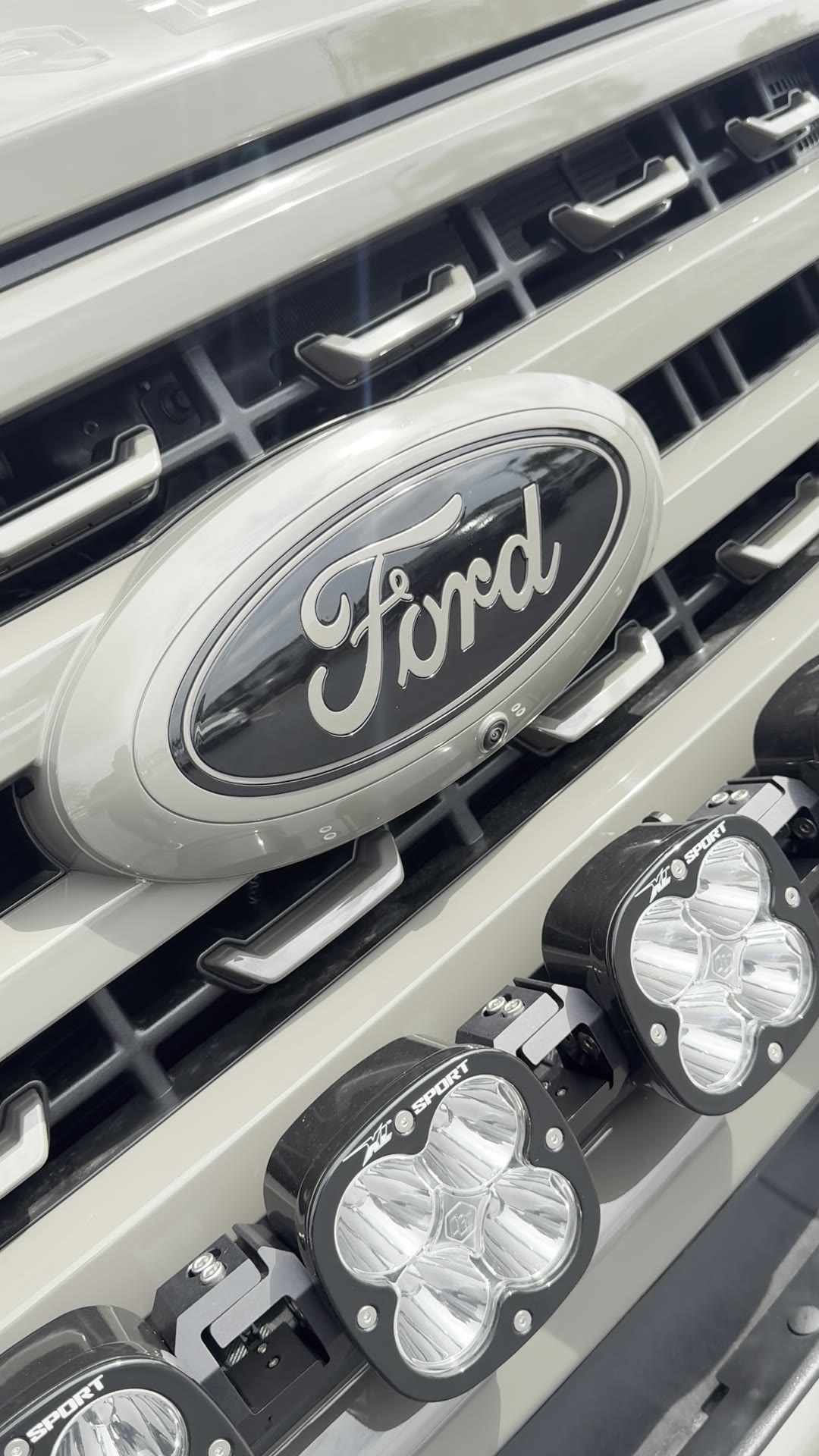 Video of a custom Ford Super Duty built by Bozard Built in St. Augustine