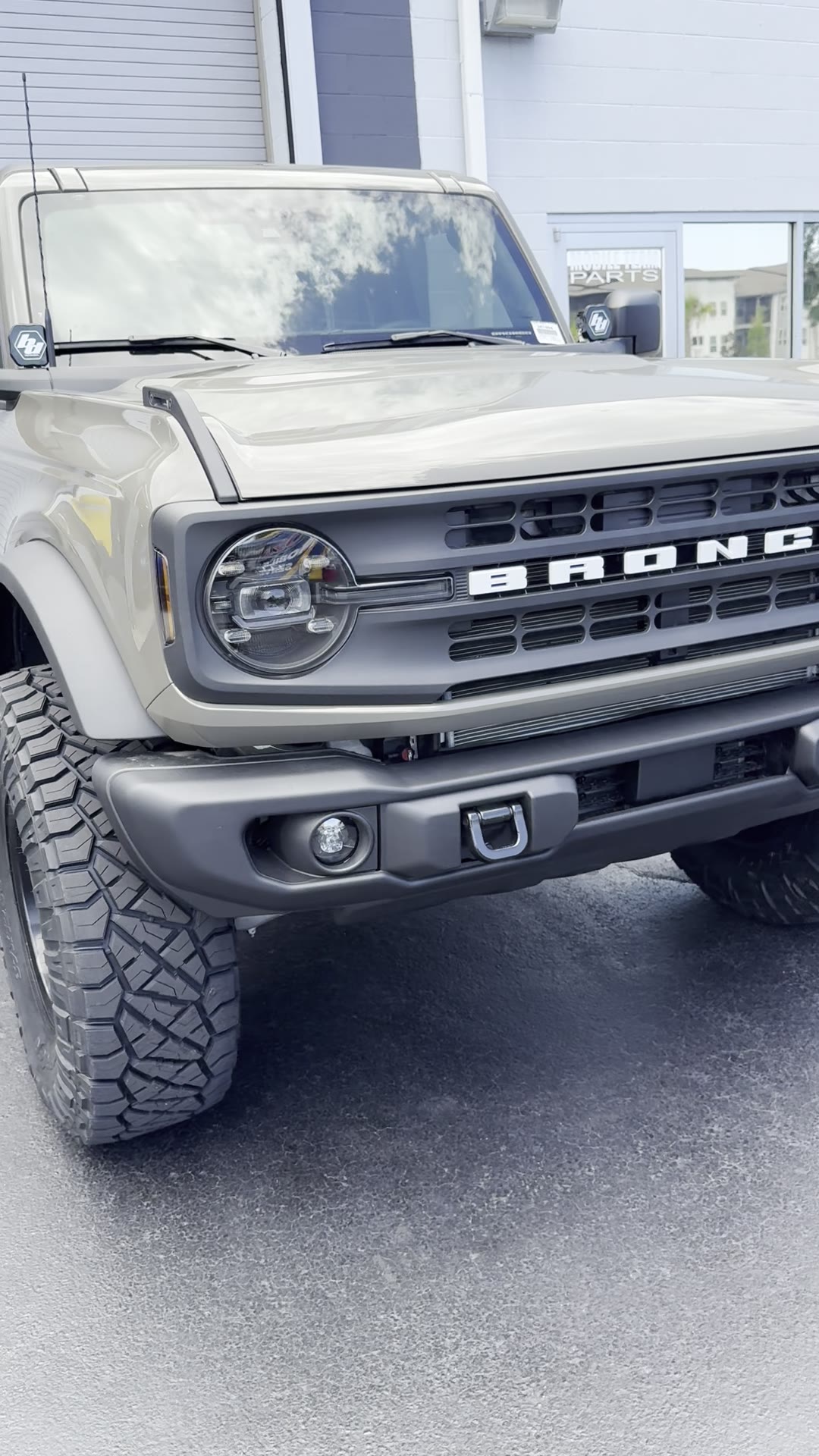 Video of a custom Ford Bronco built by Bozard Built in St. Augustine