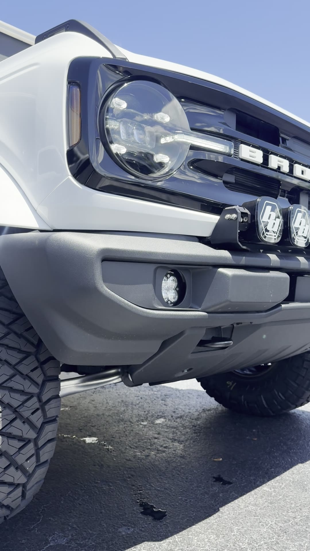 Video of a custom Ford Bronco built by Bozard Built in St. Augustine